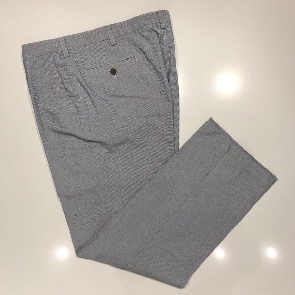 Haggar Clothing Casual Pin Stripped Straight Leg Pants in Blue + White Sz 40x32 - Picture 12 of 12